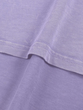 Close-up of snow-wash 250 GSM heavyweight cotton fabric texture – detail 4